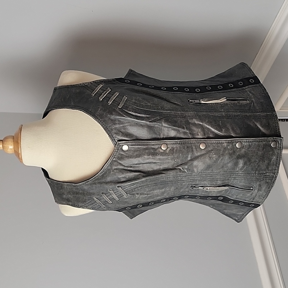 HIGH MILEAGE Gray Black‎ Distressed Leather Harley Davidson Patch Biker Vest XL
